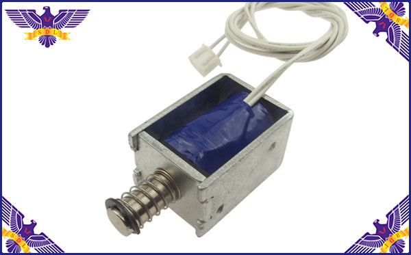 �緹���ý���С������������ϵ���Ƕ���